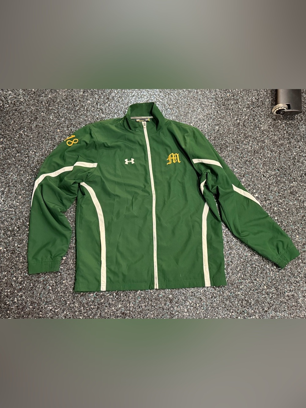 Under Armour Green Men’s Large Zipper Front Jacket Embroidered M Chest & 18 Arm